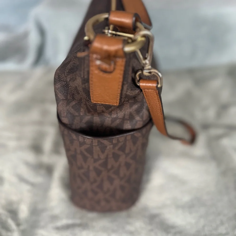 Michael Kors Brown MK Logo Convertible Shoulder Bag - Picture 2 of 9